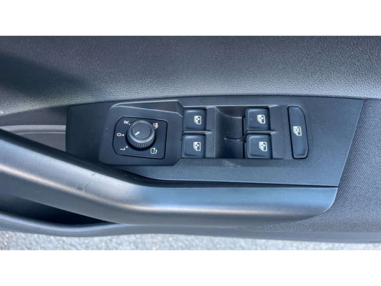 Volkswagen Polo 1.0 TSI Life 5dr DSG Petrol Hatchback